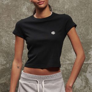 Classic Logo Badge Women-s Cropped Tee — M