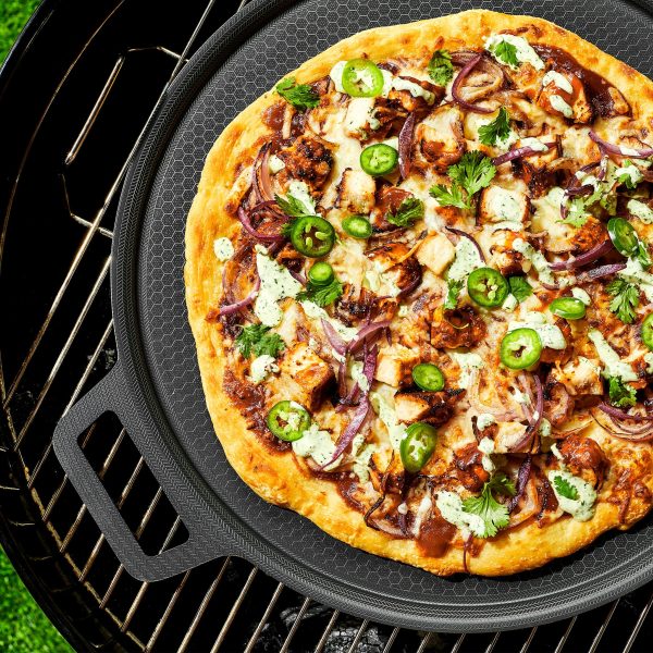 HexClad_05.16.24_21.jpg Hybrid Pizza Steel