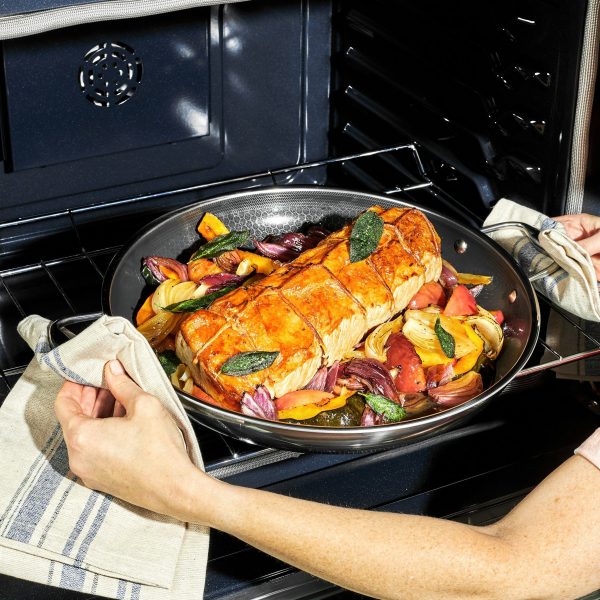 Hybrid Fry Pan with Lid. 14″