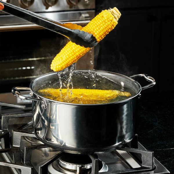 Hybrid Stock Pot With Lid. 8-Qt