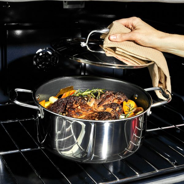 Hybrid Dutch Oven. 5-Qt