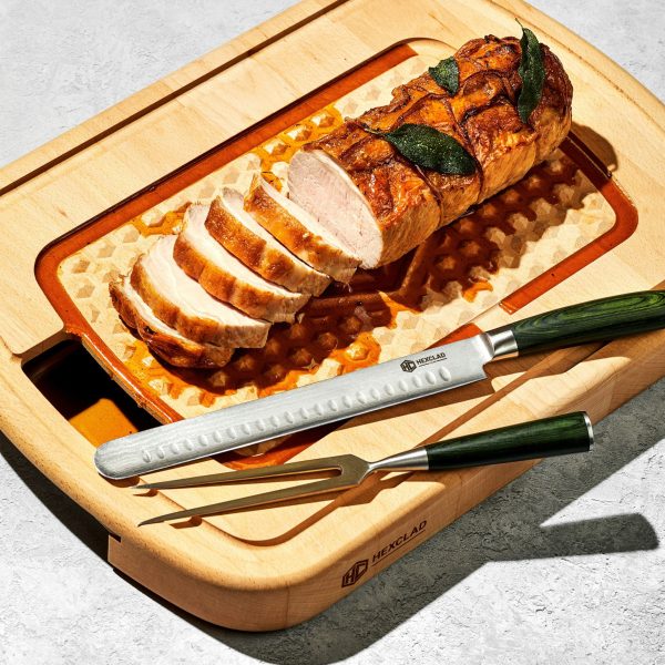 HexClad_HybridCuttingBoard-CarvingSet_PorkRoast_05-29-24_KF_04.jpg HexClad BBQ Bundle