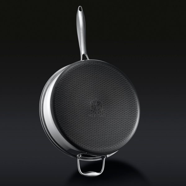 Hybrid Deep Sauté Pan with Lid. 5.5-Qt