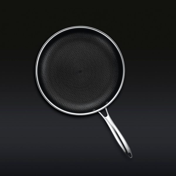 Hexclad_12inchPan_Overhead_Base_BLACK_adbce8da-2b57-4ec7-a7c6-ef08b173c2de.jpg Hybrid Fry Pan with Lid. 12″