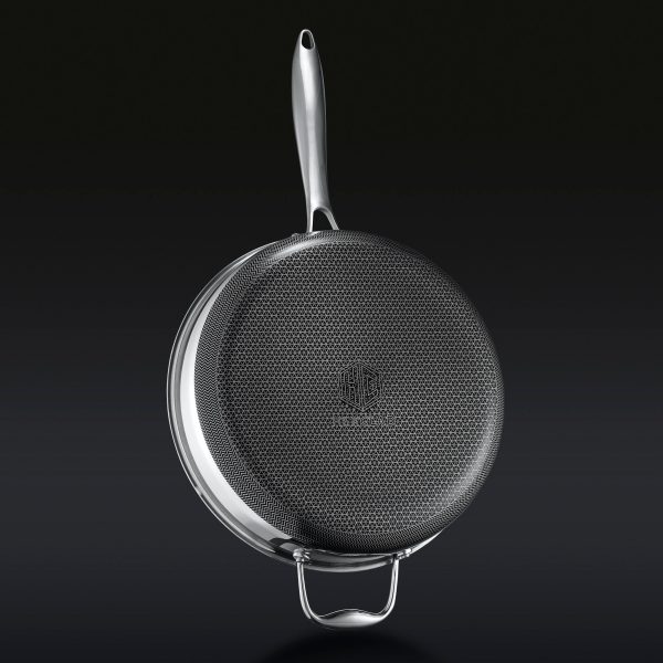 Hybrid Deep Sauté Pan with Lid. 4.5-Qt