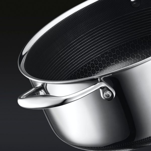 Hybrid Dutch Oven. 5-Qt