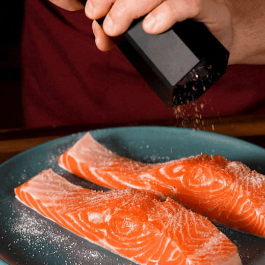 Peppermill_gif_crop_minify_2_half.gif HexMill Pepper Grinder
